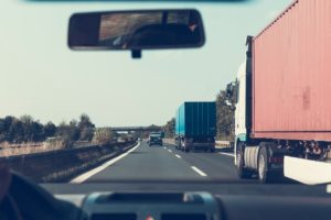 トラックのヒヤリハット事例集